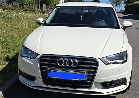 Audi A3 1.6 TDI (clean diesel) Attraction