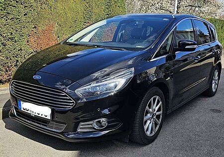 Ford S-Max Titanium 7 Sitzer, Leder