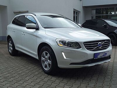 Volvo XC60 Momentum Autom AHK Xenon NAVI Winterp