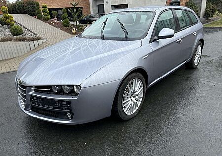 Alfa Romeo 159 gebraucht kaufen Alfa Romeo 159 Sportwagon 1.8 TBI 16V HU Neu mit Wintteräder