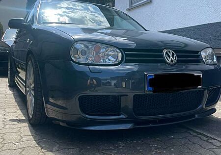 VW Golf Volkswagen 3.2 R32 4Motion