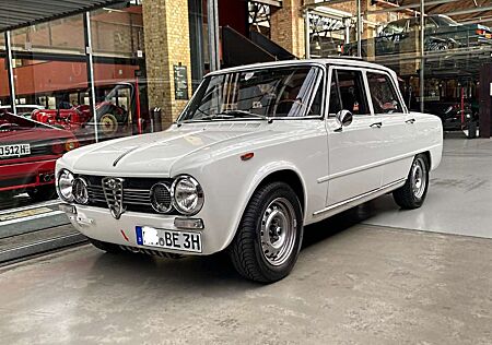 Alfa Romeo Giulia Super hist. Rallye-Tourenwagen