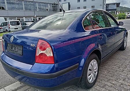 VW Passat Volkswagen Family 2.0 ( 1 Hand**)