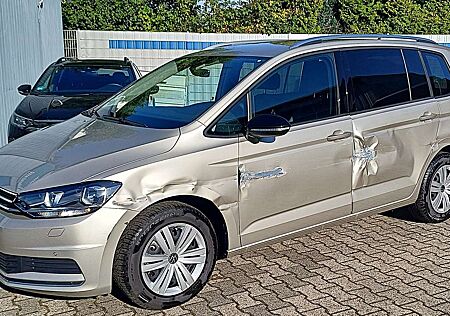 VW Touran Volkswagen Goal DSG-Klimaaut-Navi-Kamera-Leder-AHKschw
