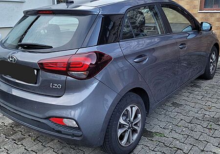 Hyundai i20 blue 1.0 T-GDI Trend