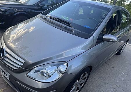 Mercedes-Benz B 200 Zu Verkaufen Mercedes Klass B200 CDI