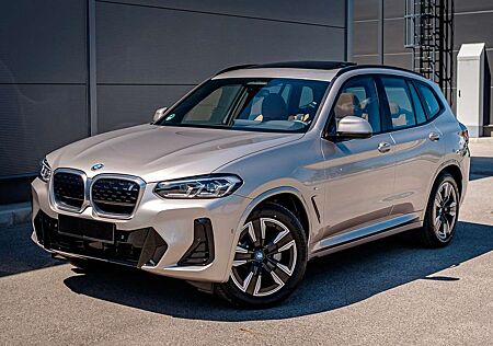 BMW iX3 Inspiring M-Sport DrivProf.KAM.Panorama.LED.