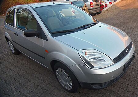 Ford Fiesta TÜV neu 139000km