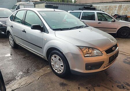 Ford Focus 1.6i Lim. Trend*Klima*TÜV NEU*85TKm