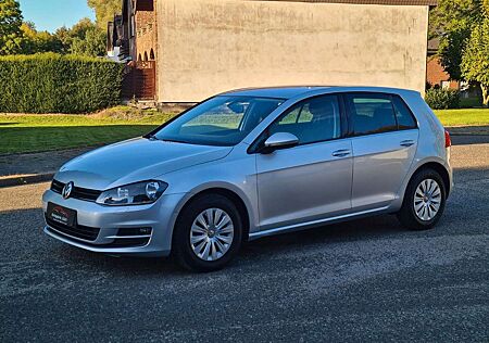 VW Golf Volkswagen VII Lim. Trendline*Wenig km*Klimaauto