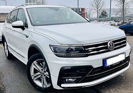 VW Tiguan Allspace Volkswagen R-Line