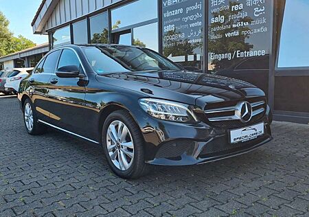 Mercedes-Benz C 300 de AVANTGARDE - COMAND - BURMESTER -