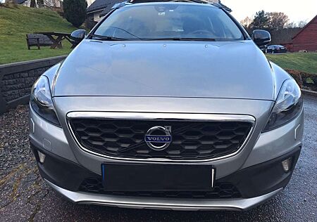 Volvo V90 Cross Country V40 Cross Country V40+Cross+Country+D2+You