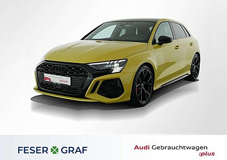 Audi RS3 Sportback Pano,RS-Sportabgas,HUD,Matrix,B&O,280km/