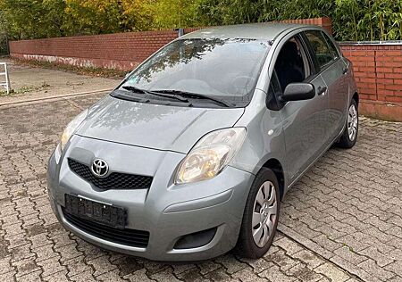 Toyota Yaris Cool // Scheckheft // 2-Hand // 02/26 TÜV //