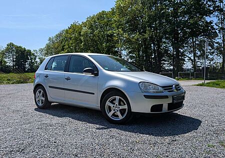 VW Golf Volkswagen Trendline