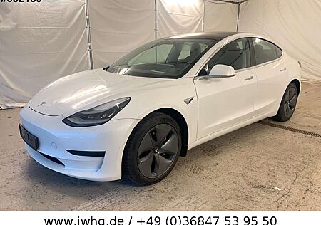 Tesla Model 3 Standard Range Plus LED Pano Unfallfrei