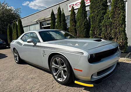 Dodge Challenger 5,7 L Hemi R/T mit Designer Leder