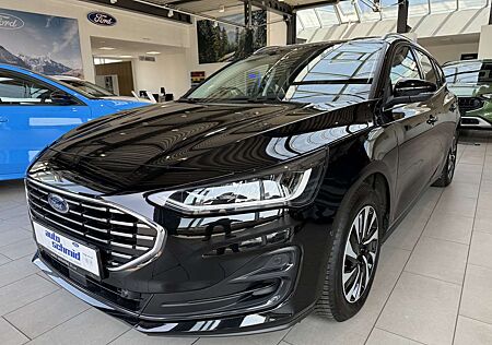 Ford Focus Turnier Titanium Fahrerassistenz-Paket