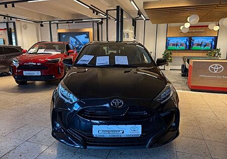 Toyota Yaris Hybrid Teamplayer