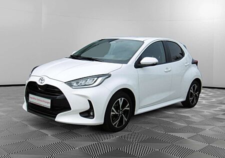 Toyota Yaris 1.5 Hybrid Team Deutschland