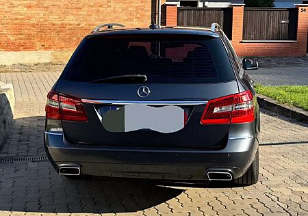 Mercedes-Benz E 300 T CDI DPF BlueEFFICIENCY 7G-TRONIC Avantgarde