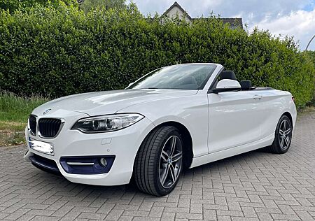BMW 220i 220 Cabrio Sport Line