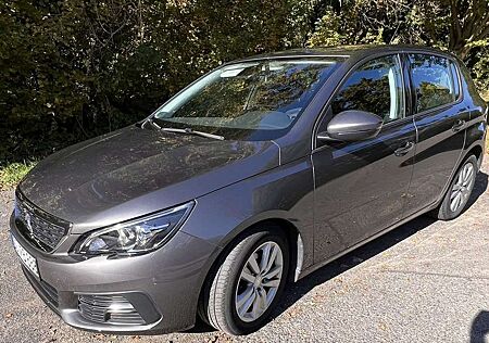 Peugeot 308 1,2 PTech 130 Active SHZ PDC Kamera Navi Bluetooth