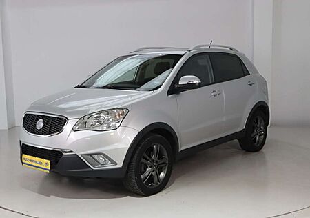 SsangYong Korando gebraucht kaufen SsangYong Korando 2.0 l Diesel 4WD * Schiebedach * Leder *