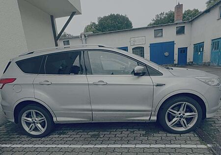 Ford Kuga 2.0 TDCi 4x4 Aut. Individual
