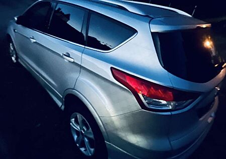 Ford Kuga 2.0 TDCi 4x4 Aut. Individual