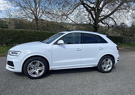 Audi Q3 2.0 TFSI quattro S tronic sport