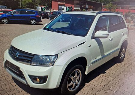 Suzuki Grand Vitara 1.9 DDIS X 30 (5-trg.) LEDER, XENON, Neuwertig WR