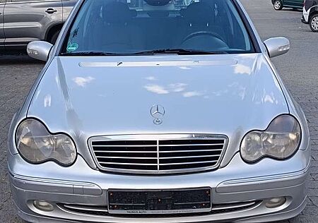 Mercedes-Benz 200