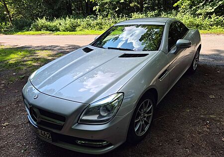 Mercedes-Benz SLK 200 (BlueEFFICIENCY) 7G-TRONIC