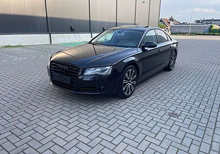 Audi A8 4.2 FSI Quattro