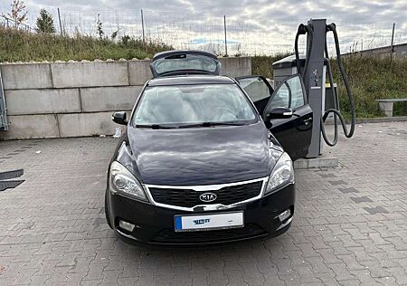 Kia Cee'd Ceed / 1.6 CVVT Spirit neuer Tüv