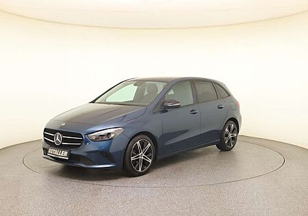 Mercedes-Benz B 180 d Progressive Pano+Kam+LED+Night+18"+Multi