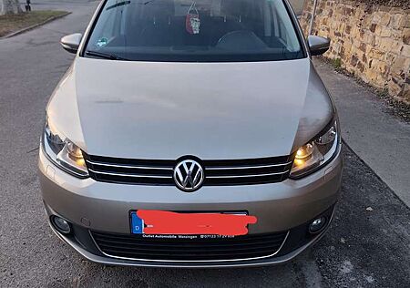 VW Touran Volkswagen 2.0 TDI DPF DSG Highline