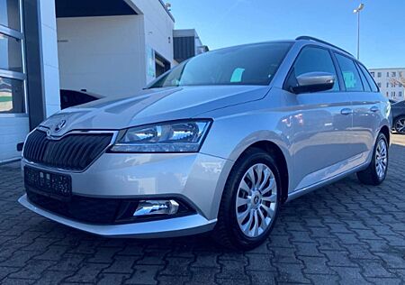 Skoda Fabia Combi Ambition 1.0 TSI Navi PDC SitzHZG Tempo APP