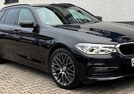 BMW 530 d xDrive Sport Line Pano Leder AHK