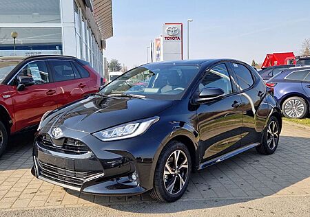 Toyota Yaris 1,5L Hybrid Teamplayer Safety- Comfort