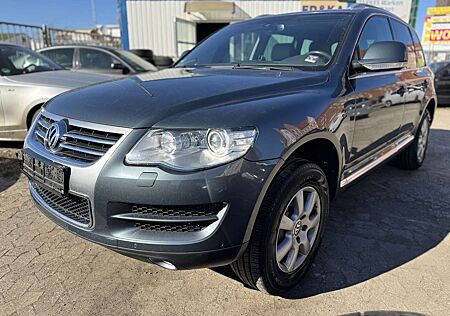 VW Touareg Volkswagen 3.0 V6 TDI DPF Automatik/ TÜV NEU/ 1.HAND