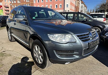 VW Touareg Volkswagen 3.0 V6 TDI DPF Automatik/ TÜV NEU/ 1.HAND