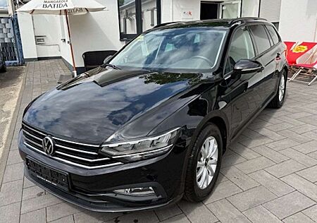 VW Passat Variant Volkswagen Conceptline LED Automatik Kamera Navi-Multimedia