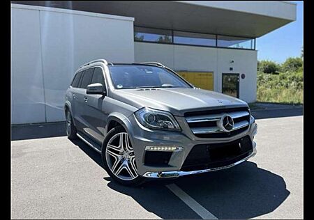 Mercedes-Benz GL 500 BlueEfficiency 4Matic (166.873)