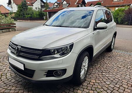 VW Tiguan Volkswagen 2.0 TDI DPF BlueMotion Technology Sport