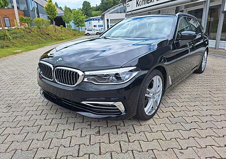 BMW 540 i xDrive Luxury Line HUD Navi Prof. AHK Pano