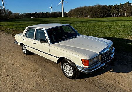 Mercedes-Benz 280 SE