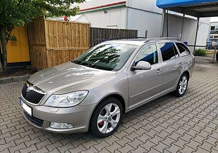 Skoda Octavia Combi 1.8 TSI DSG Ambition